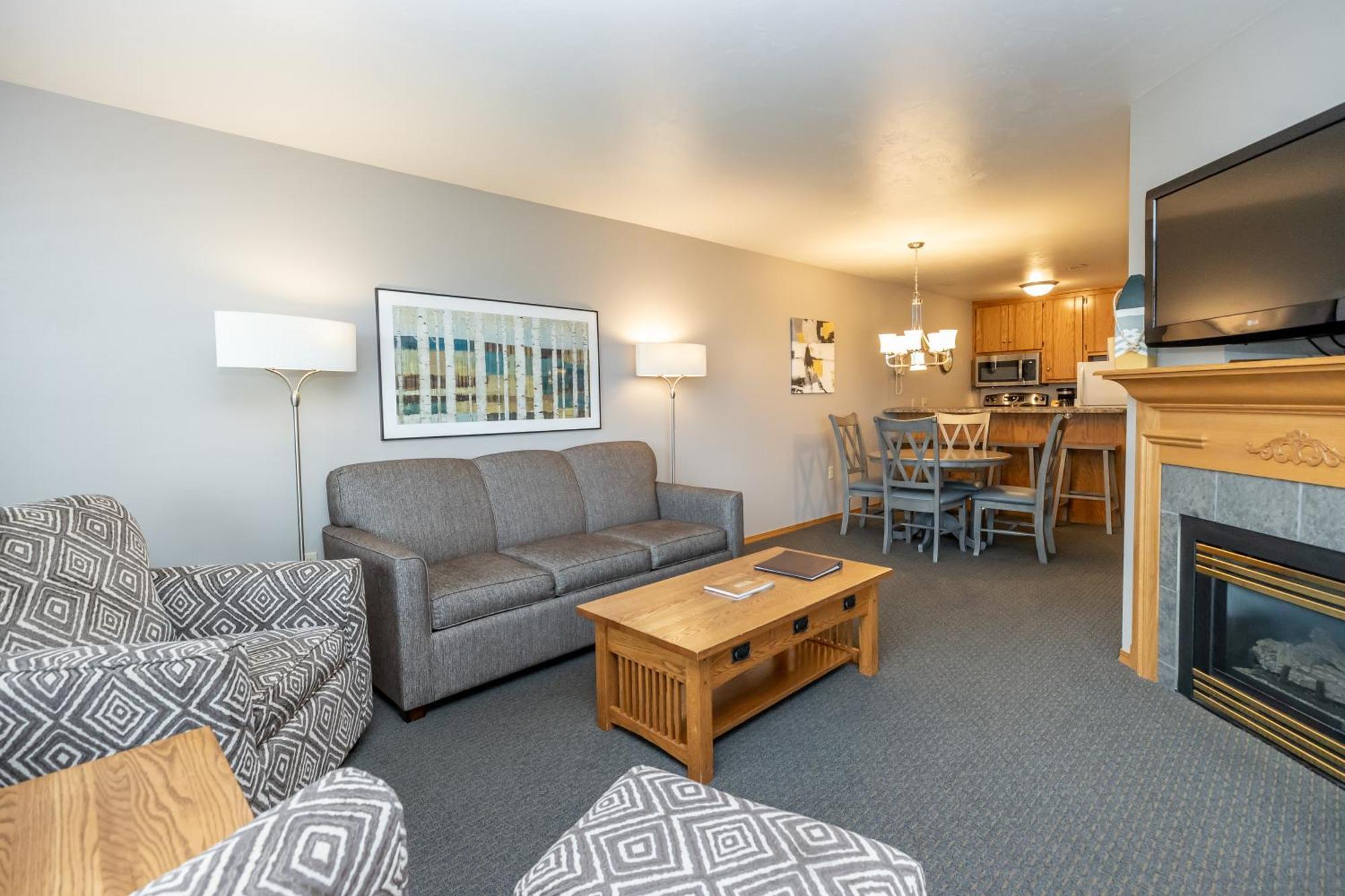 Westwood Shores Waterfront Resort Sturgeon Bay Exterior photo